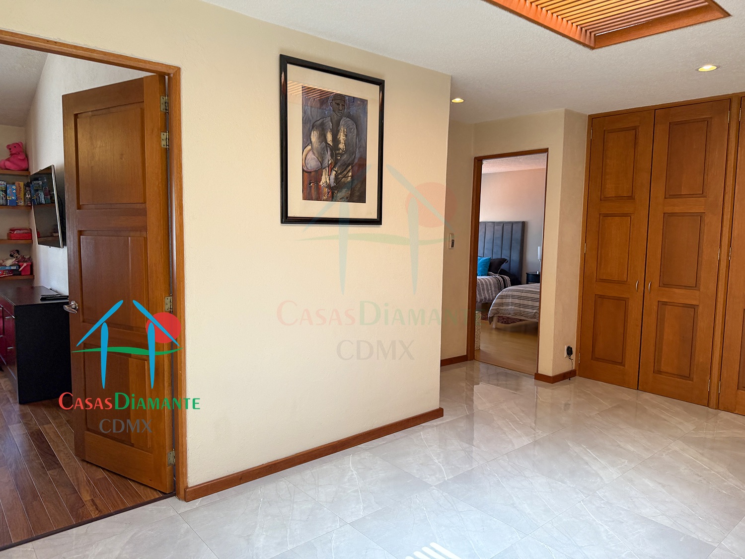 Las Aguilas Casa Iliada F - Escaleras y pasillos 5 Las Aguilas Casa Iliada F - Escaleras y pasillos 5